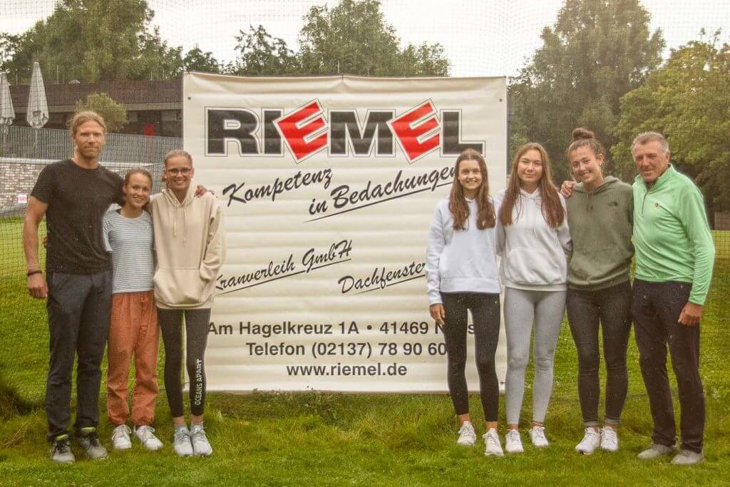 LR-4442-1@0,25x Sportsponsoring Riemel Bedachungen Golfclub Hummelbachaue